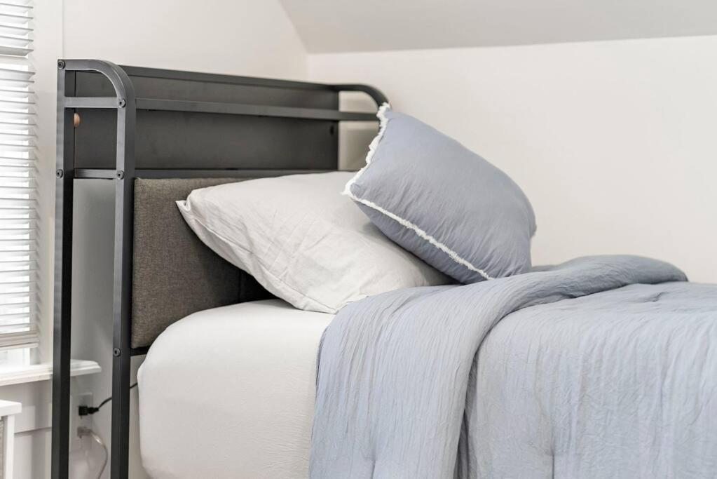 شقة 10Guests! Parking 2Nd Floor-Duplex Fair Lawn المظهر الخارجي الصورة